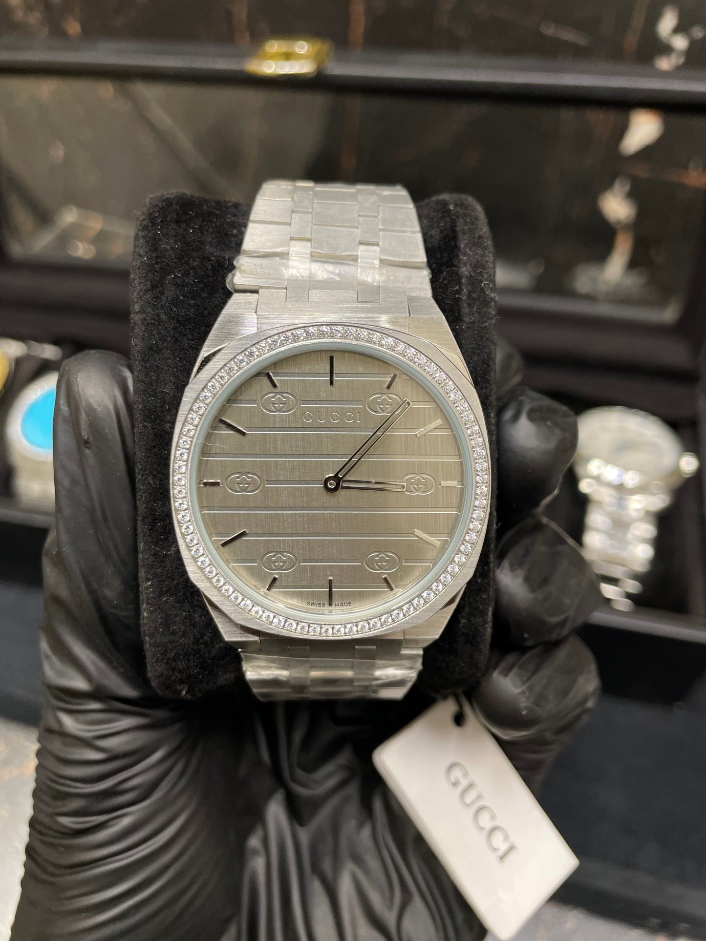 Gucci Diamond Cut Bazel