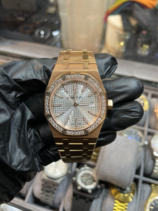 AP Golden Diamond Bezel