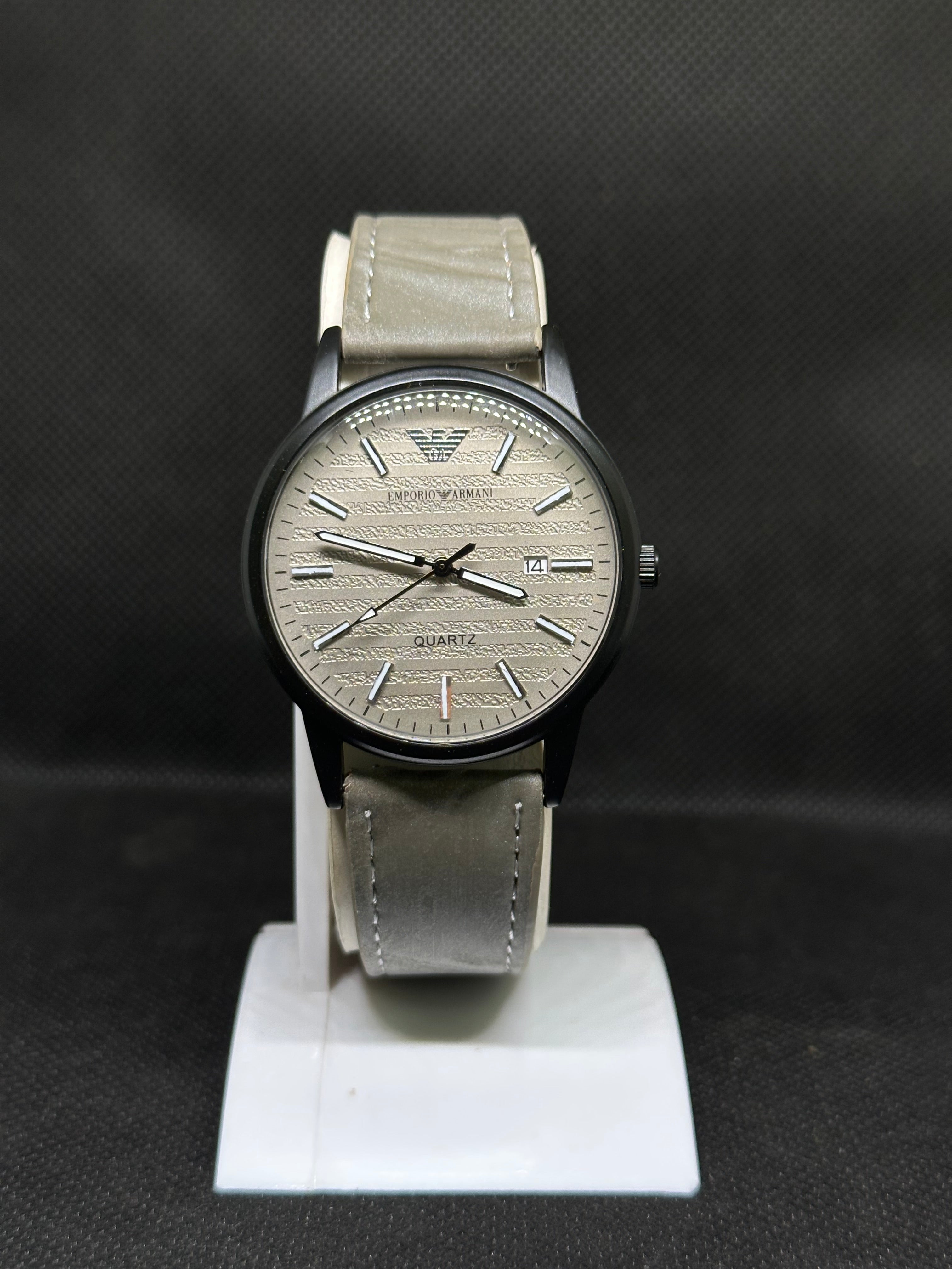 Armani magnatic leather strap watch