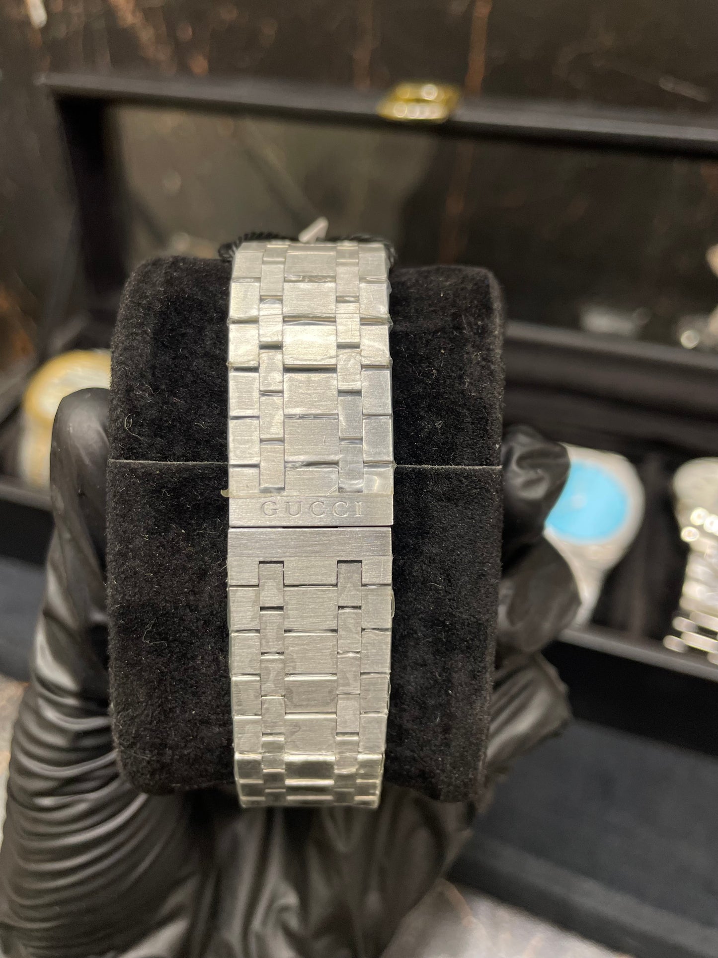 Gucci Diamond Cut Bazel